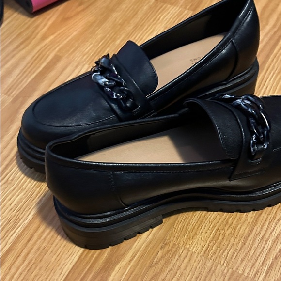 Penningtons Black Chain Detail Loafers - Picture 7 of 8